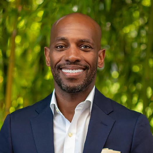 image of Dr. Travis Boyce